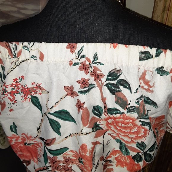 Stylehouse Off the Shoulder Floral Mini Dress w/ pockets Size Small - Picture 15 of 15